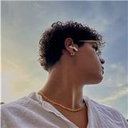 Ragazzo che frequenta il quarto liceo scientifico